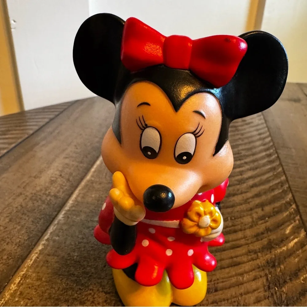 Vintage Walt Disney Minnie Mouse‎ with Flower Plastic Coin Bank 5.5